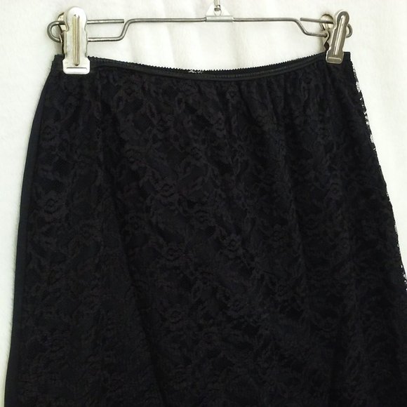 Vintage 70s-80s Lingerie Half Slip Skirt -M Scalloped Lace Layer Applique Nylon - Picture 3 of 11